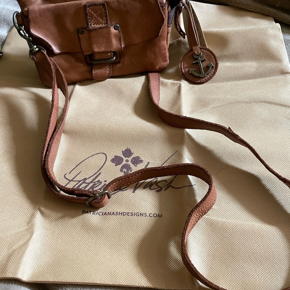 Crossbody nag